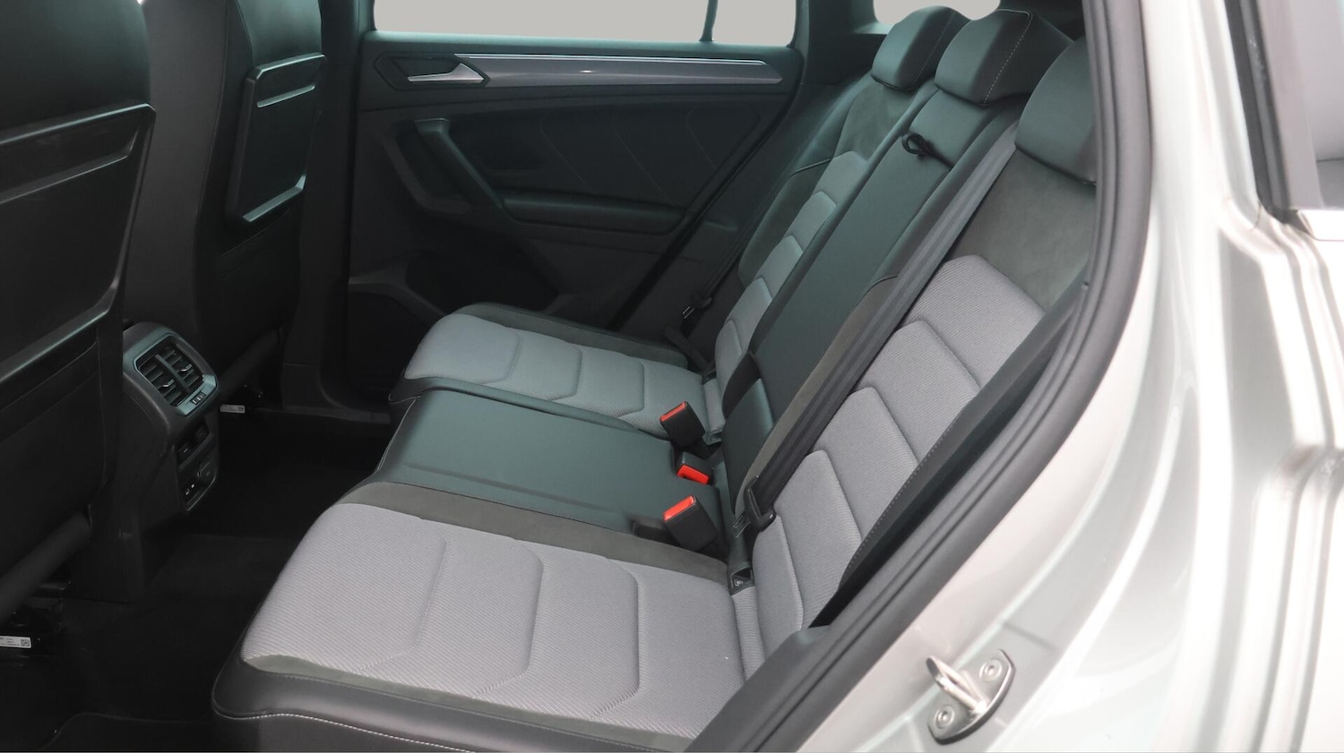Used Volkswagen Tiguan 2020 for sale - 76349360: Photo 17