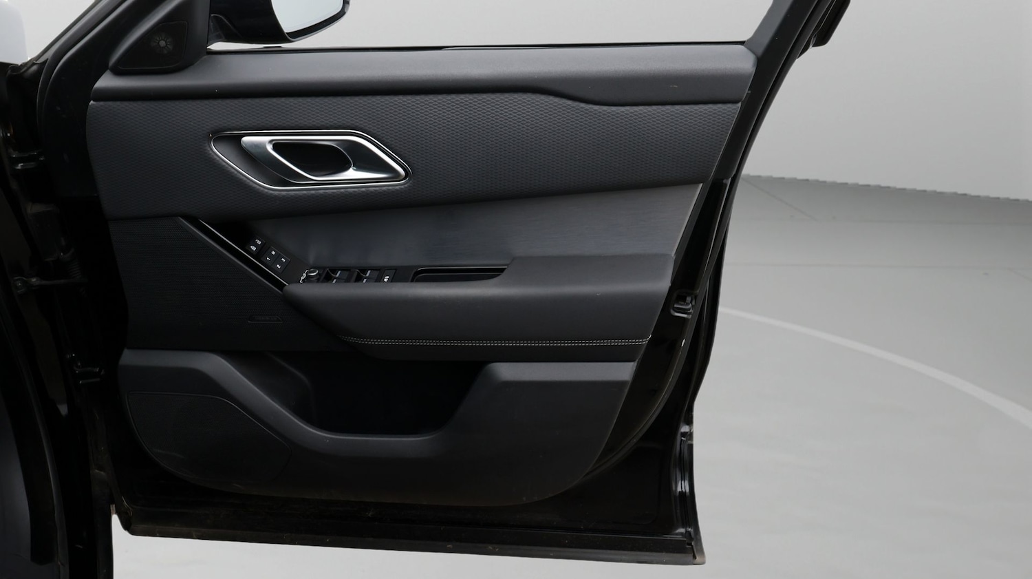 Used Land Rover Range Rover Velar 2023 for sale - 77619289: Photo 15