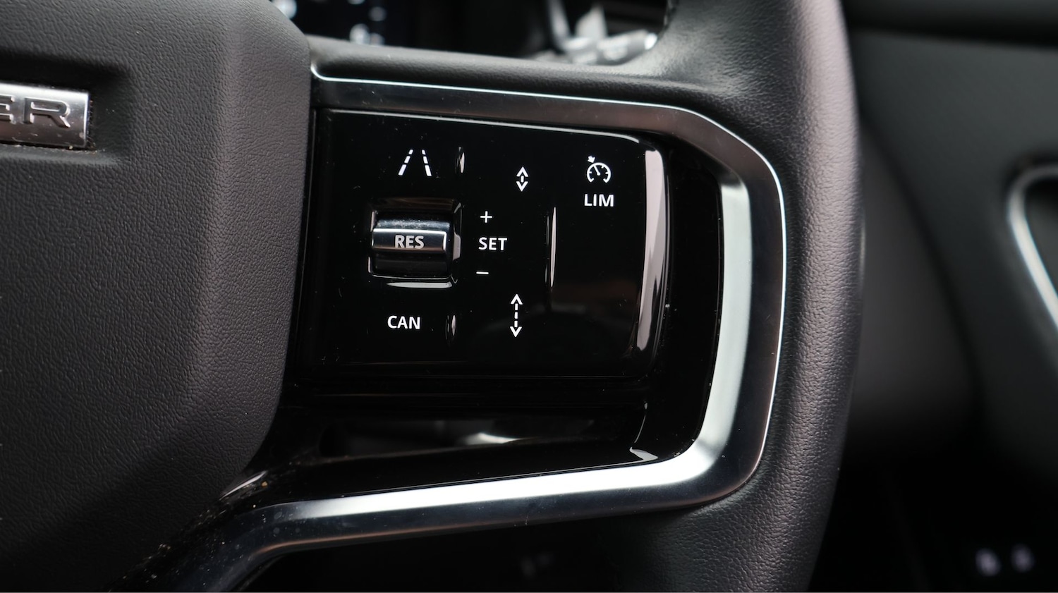 Used Land Rover Range Rover Velar 2023 for sale - 77619289: Photo 24