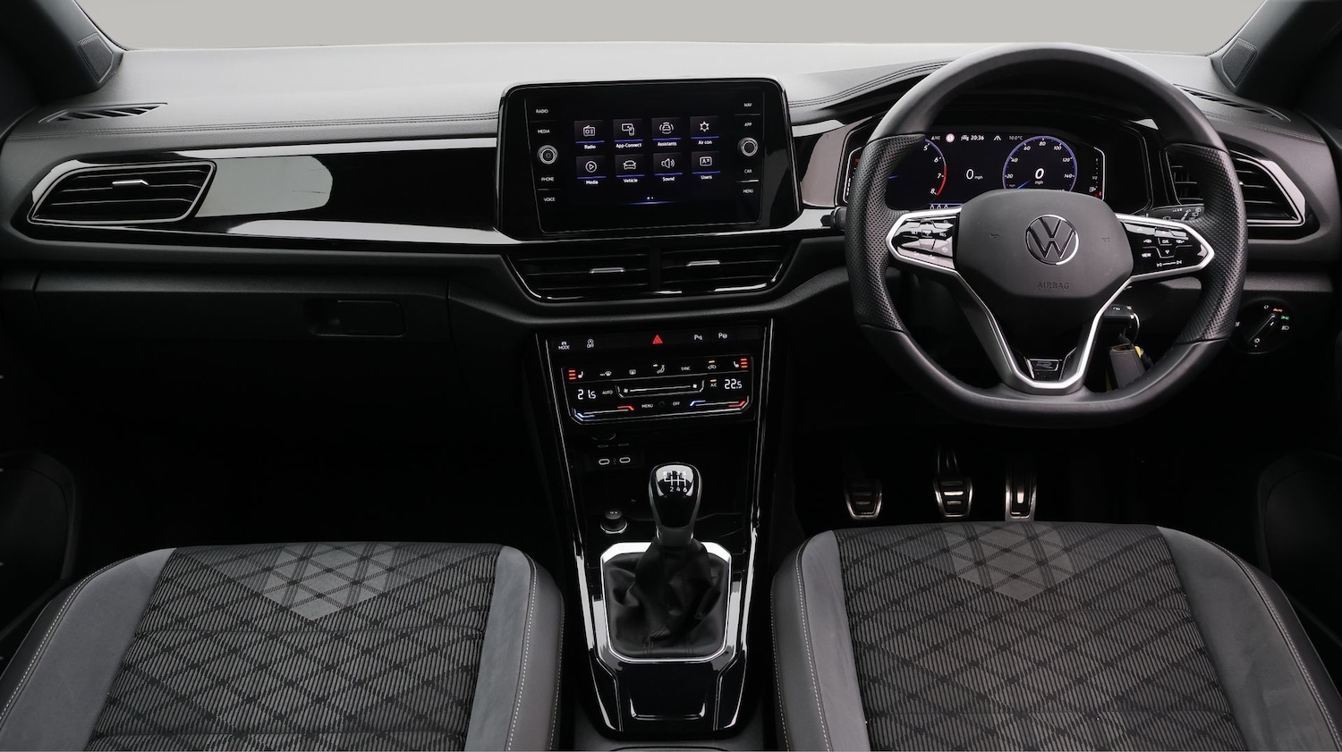 Used Volkswagen T-Roc 2023 for sale - 77616919: Photo 13