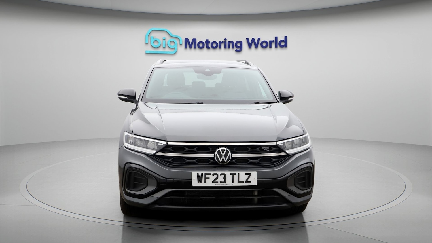 Used Volkswagen T-Roc 2023 for sale - 77616919: Photo 2