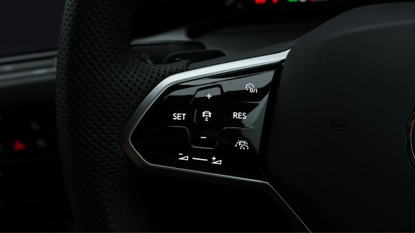 Used Volkswagen Golf 2024 for sale - 75589373: Photo 23