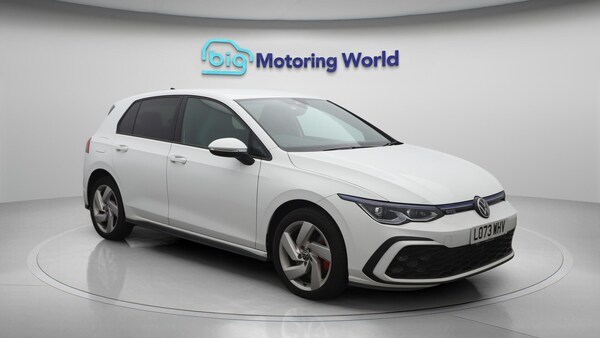 Used Volkswagen Golf 2024 for sale - 75589373: Photo 2