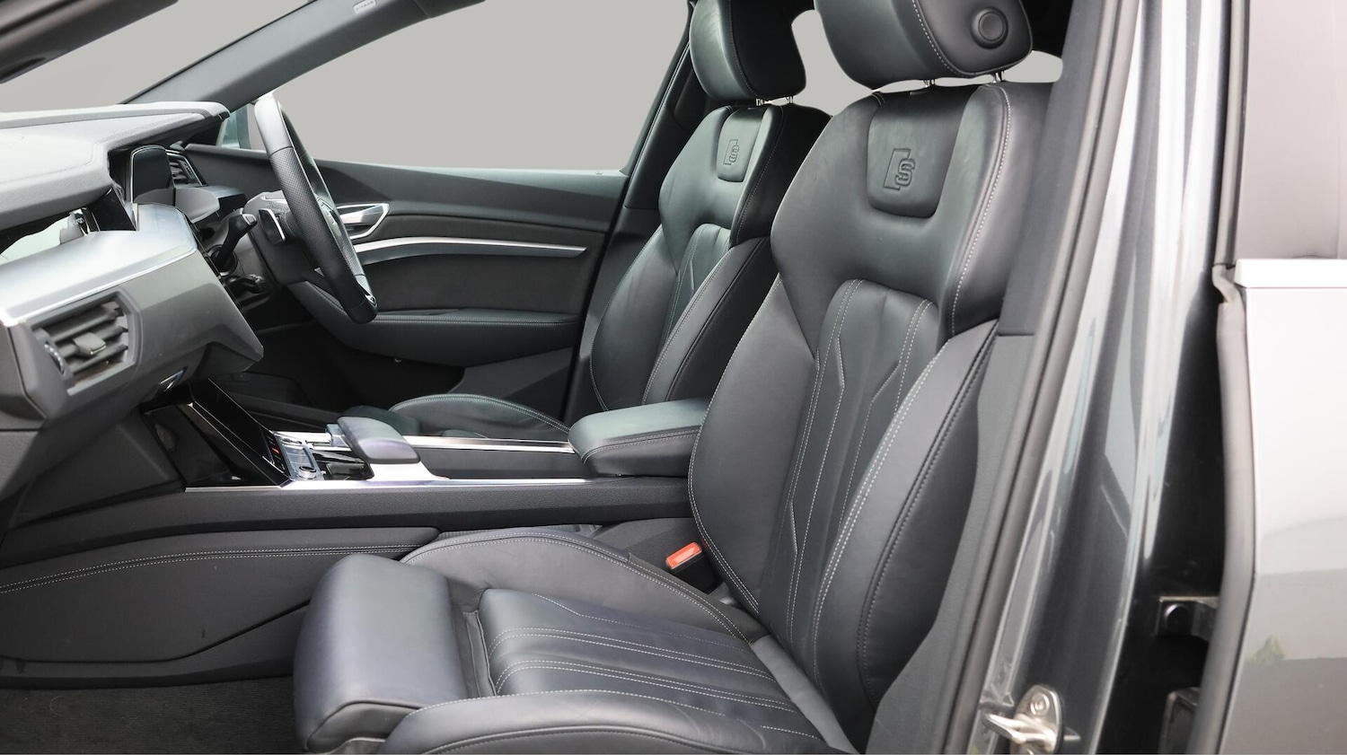 Used Audi e-tron 2022 for sale - 76380896: Photo 14