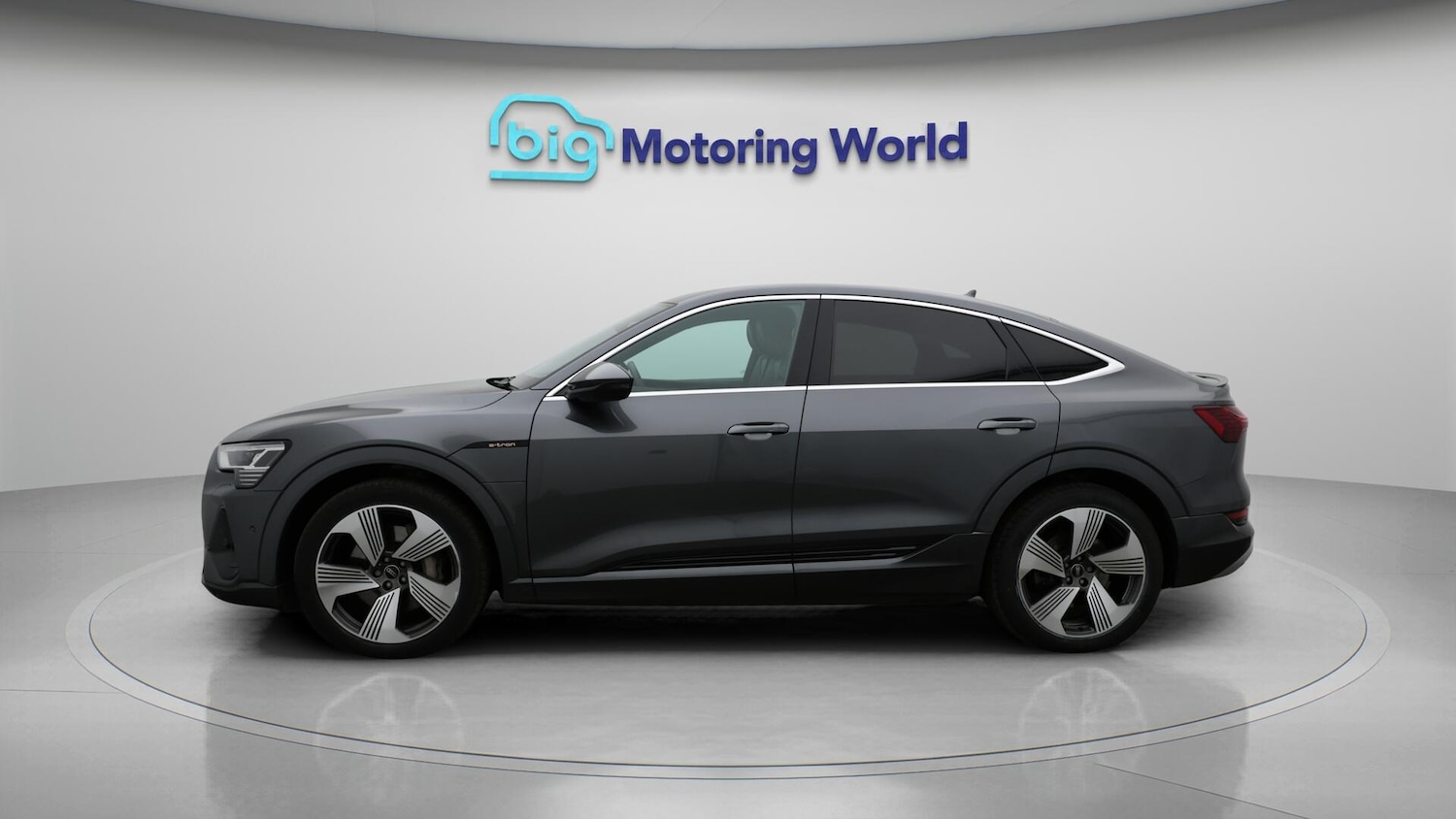 Used Audi e-tron 2022 for sale - 76380896: Photo 4