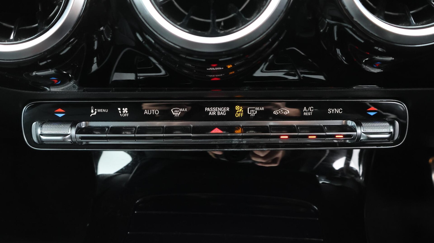 Used Mercedes-Benz CLA 2020 for sale - 76085349: Photo 17