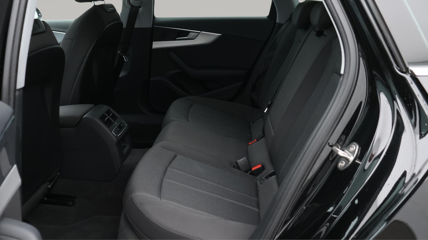 Used Audi A4 Avant 2021 for sale - 76152562: Photo 25