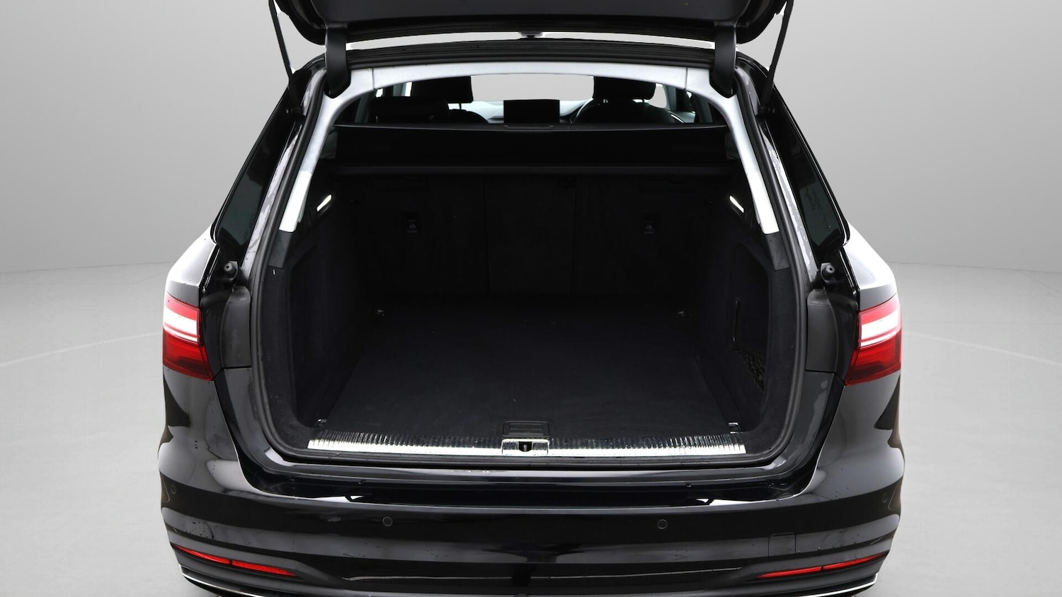 Used Audi A4 Avant 2021 for sale - 76152562: Photo 27