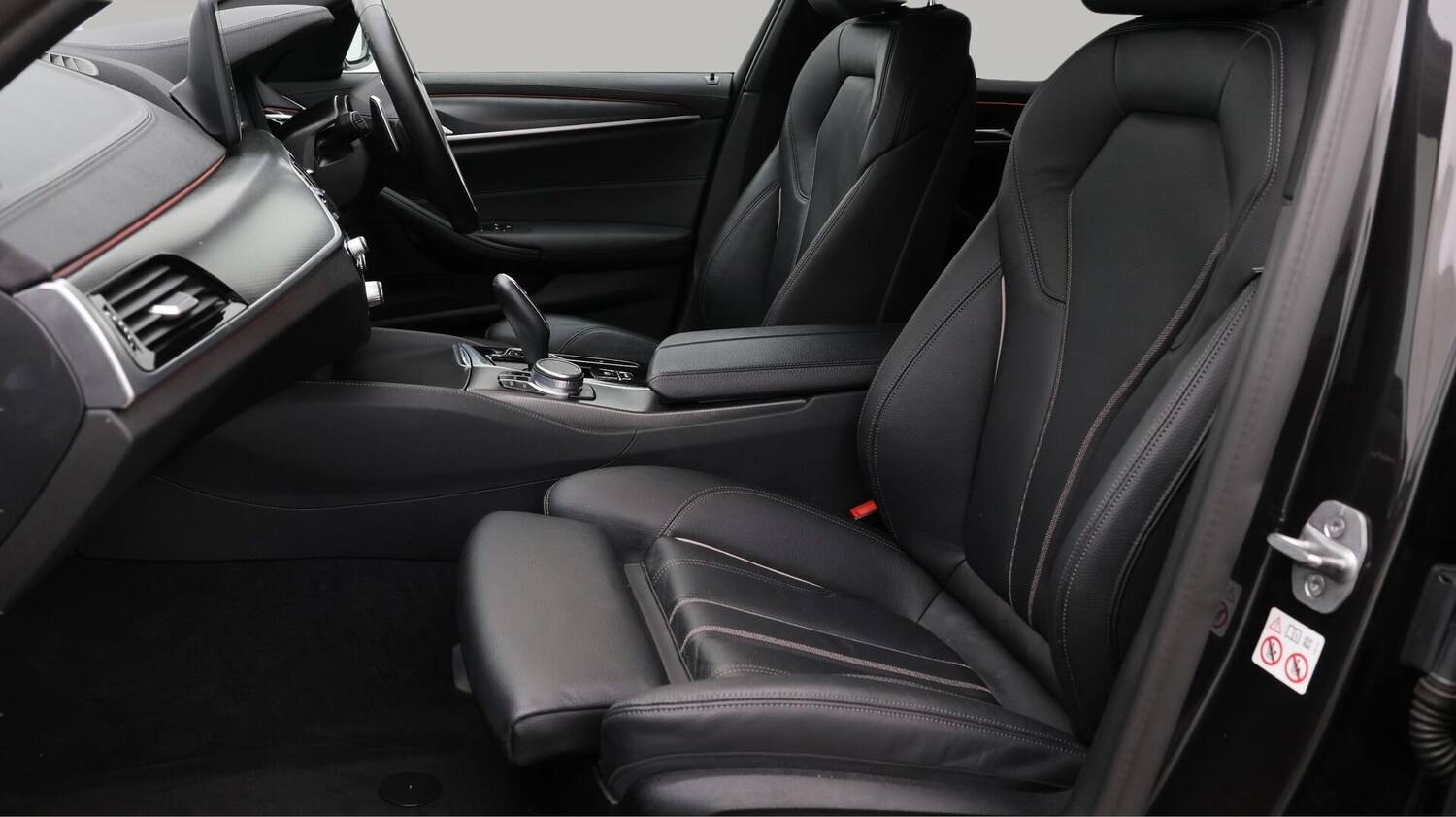 Used BMW 5 Series 2022 for sale - 76714933: Photo 15