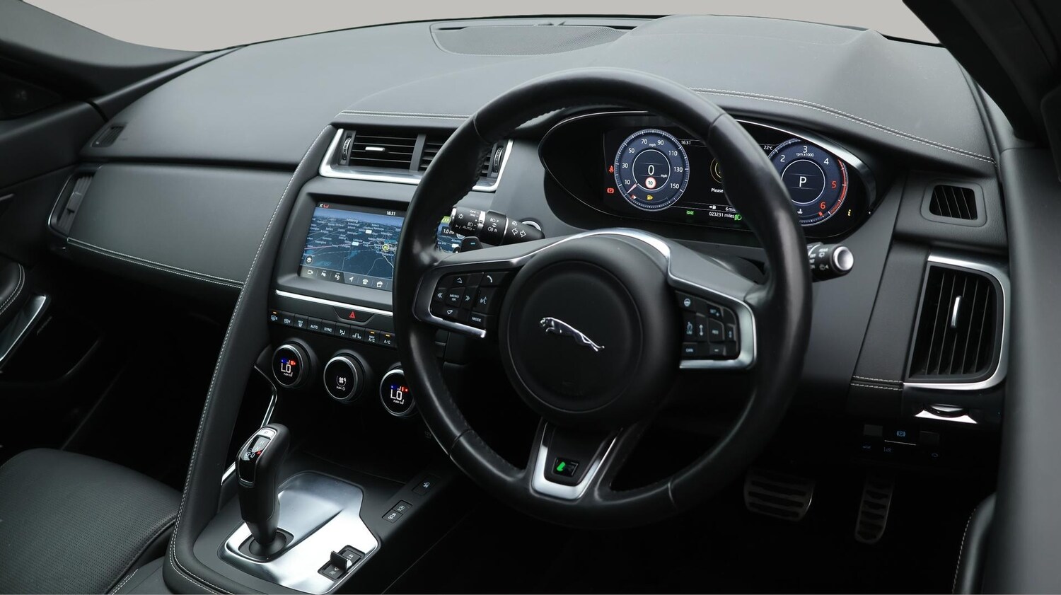 Used Jaguar E-Pace 2020 for sale - 76701607: Photo 11