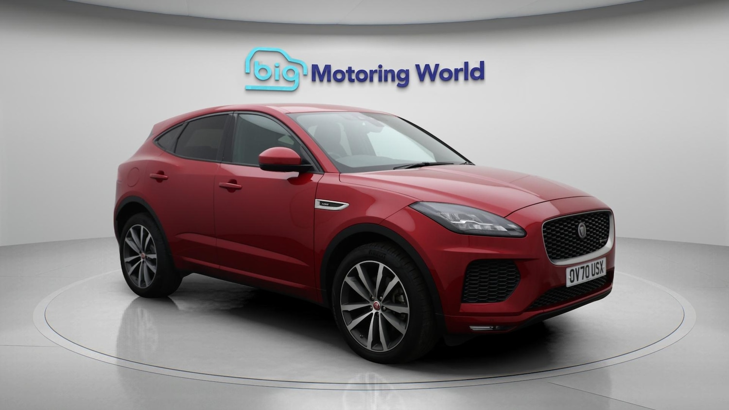 Used Jaguar E-Pace 2020 for sale - 76701607: Photo 2