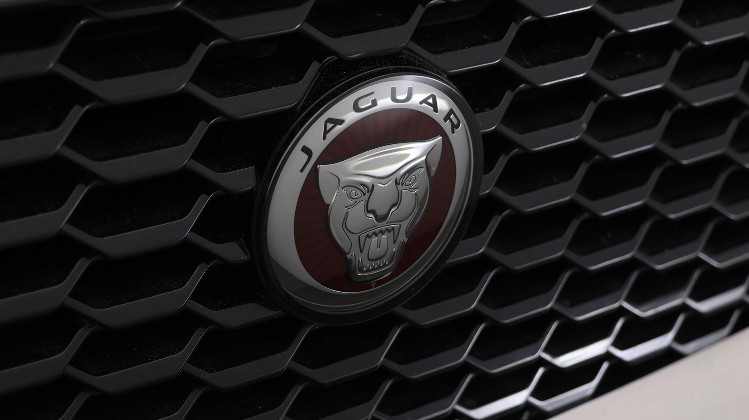 Used Jaguar E-Pace 2020 for sale - 76701607: Photo 39