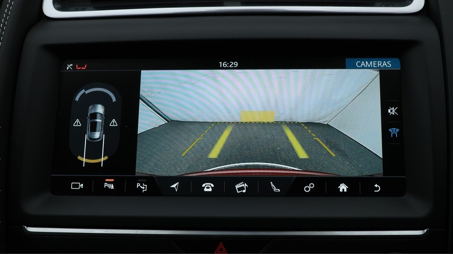 Used Jaguar E-Pace 2020 for sale - 76701607: Photo 45