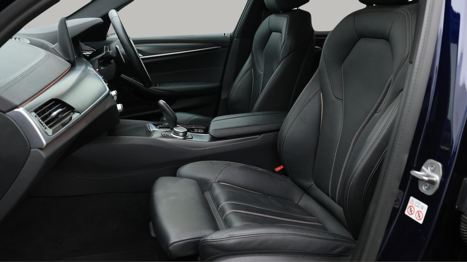 Used BMW 5 Series 2022 for sale - 76167215: Photo 15