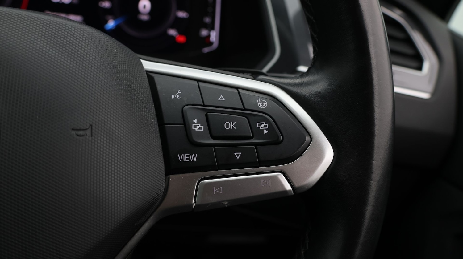 Used Volkswagen Tiguan 2020 for sale - 77260991: Photo 27