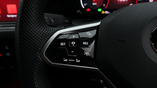 Used Volkswagen Golf 2021 for sale - 76109277: Photo 27