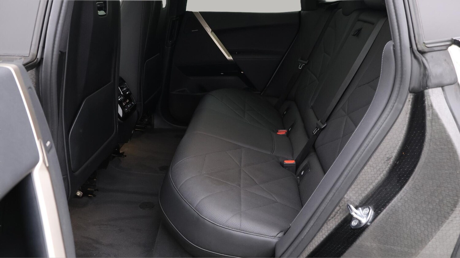 Used BMW iX 2022 for sale - 76633137: Photo 17