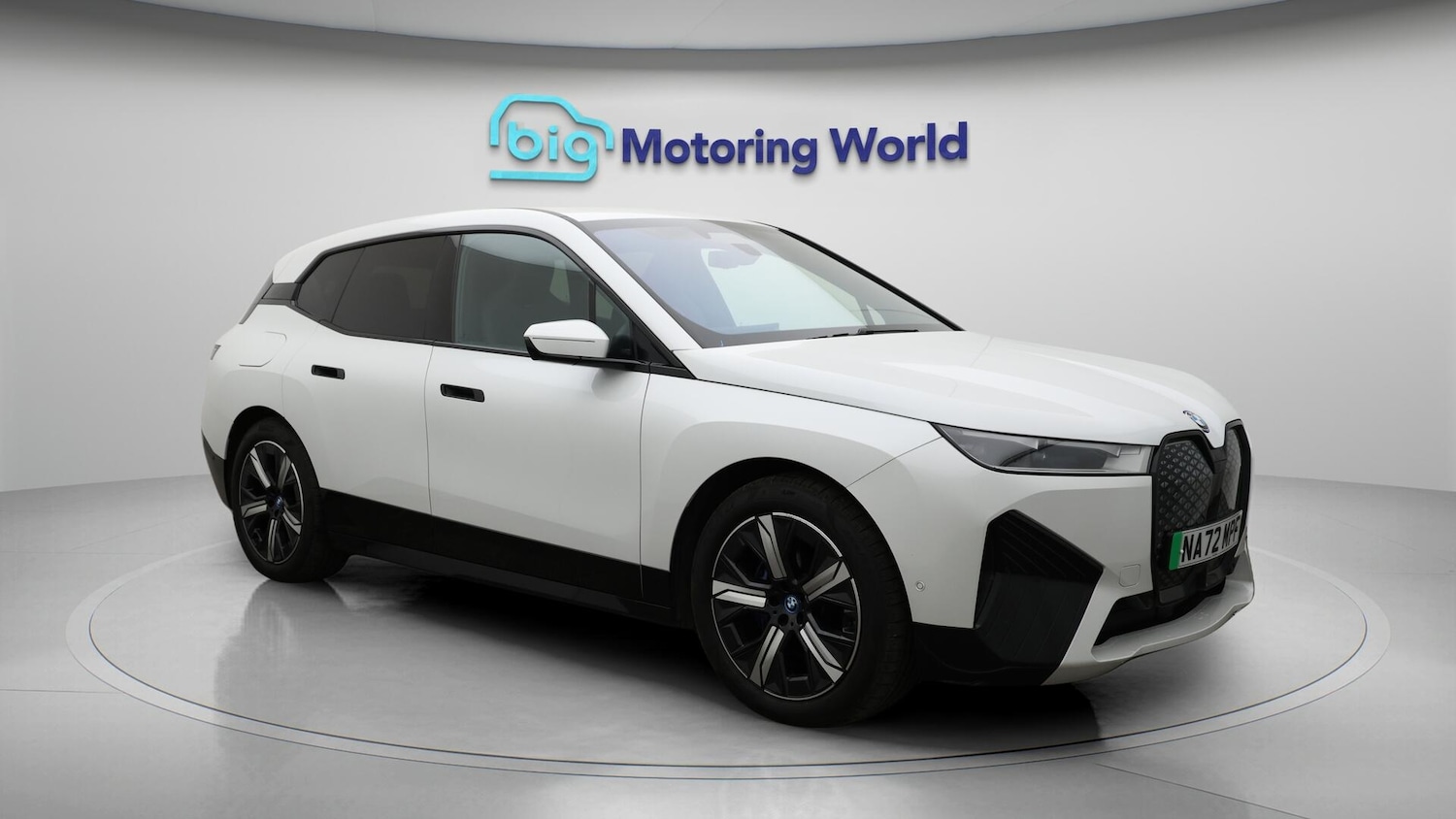 Used BMW iX 2022 for sale - 76633137: Photo 2