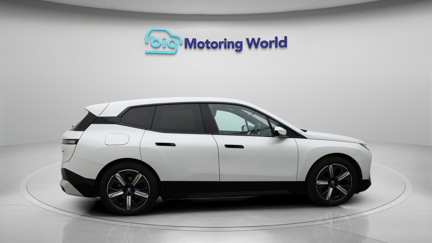 Used BMW iX 2022 for sale - 76633137: Photo 9