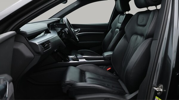 Used Audi e-tron 2022 for sale - 76199815: Photo 15