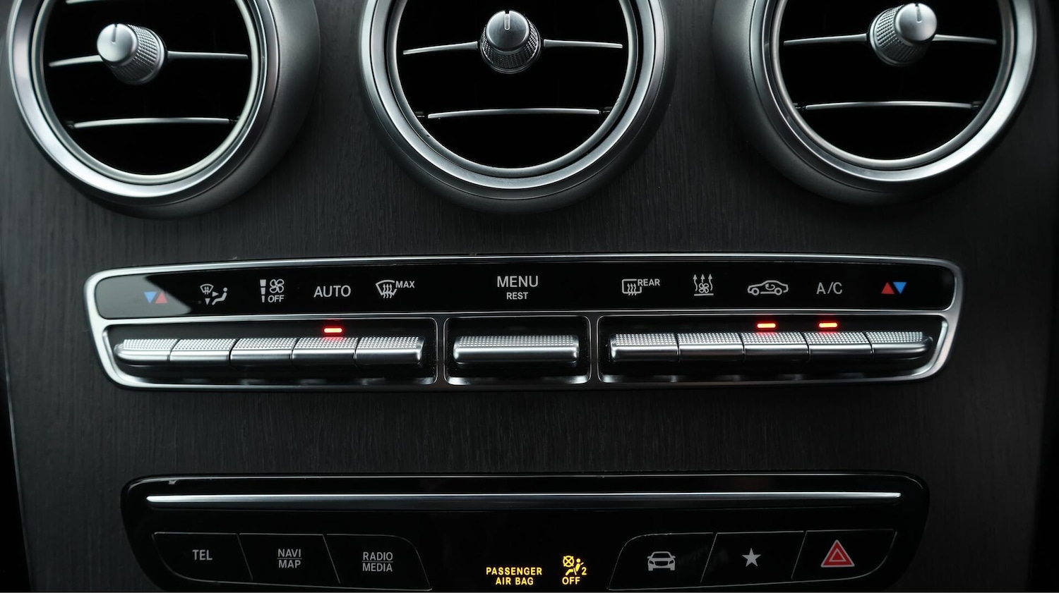 Used Mercedes-Benz GLC 2020 for sale - 76084180: Photo 12
