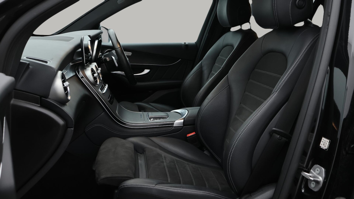 Used Mercedes-Benz GLC 2020 for sale - 76084180: Photo 14