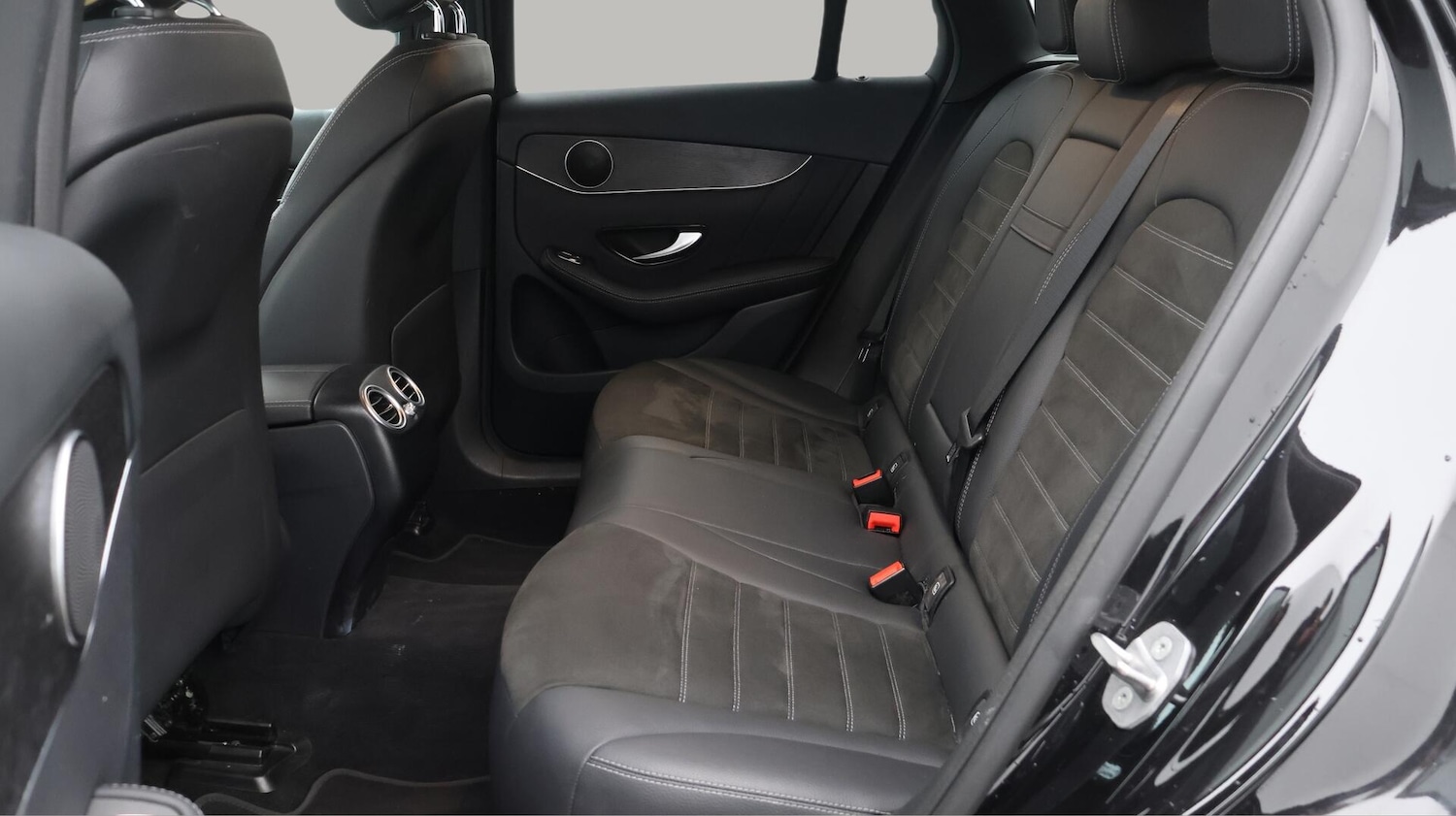 Used Mercedes-Benz GLC 2020 for sale - 76084180: Photo 16