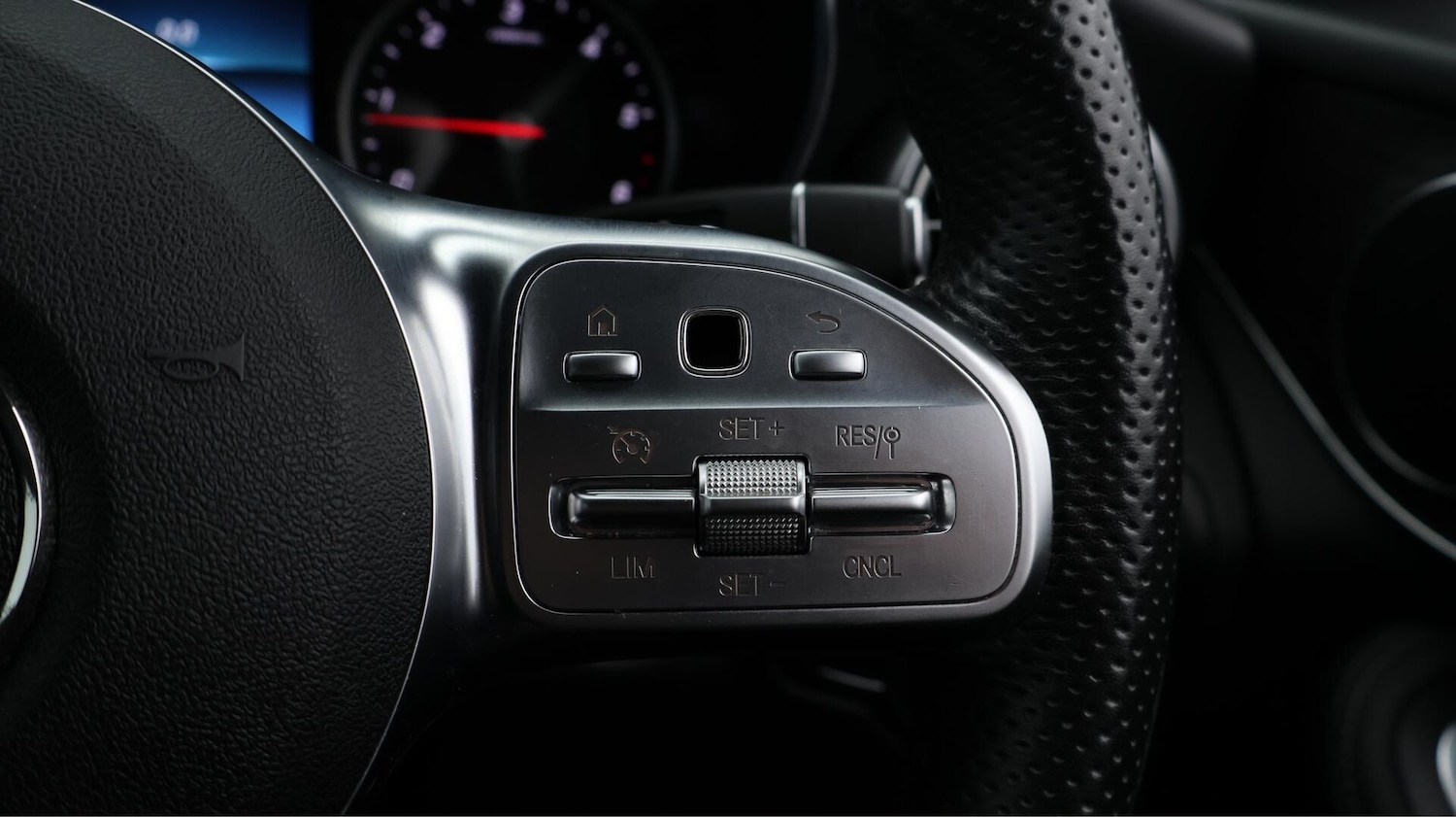 Used Mercedes-Benz GLC 2020 for sale - 76084180: Photo 25