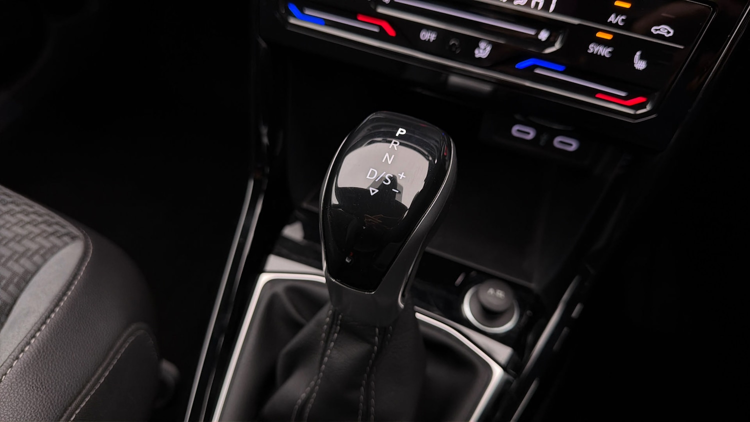 Used Volkswagen T-Cross 2022 for sale - 78080448: Photo 24