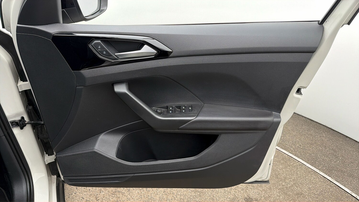 Used Volkswagen T-Cross 2023 for sale - 78000852: Photo 14