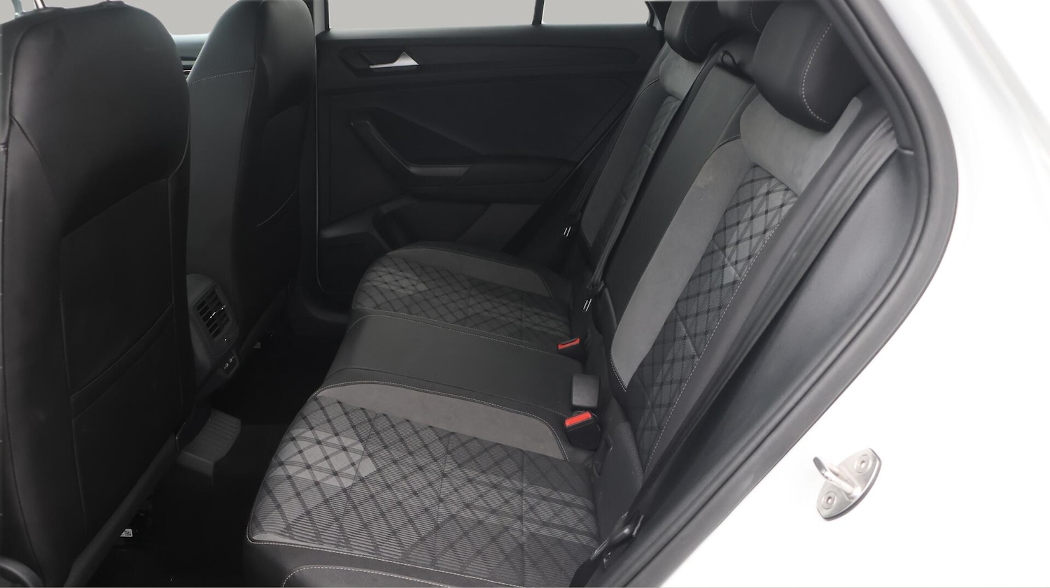 Used Volkswagen T-Roc 2022 for sale - 76771751: Photo 17