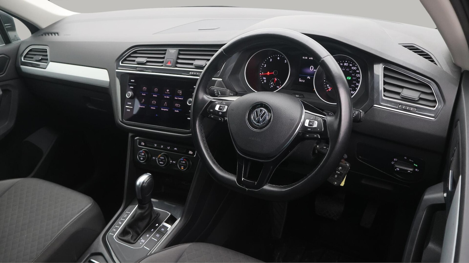 Used Volkswagen Tiguan 2020 for sale - 76433206: Photo 10