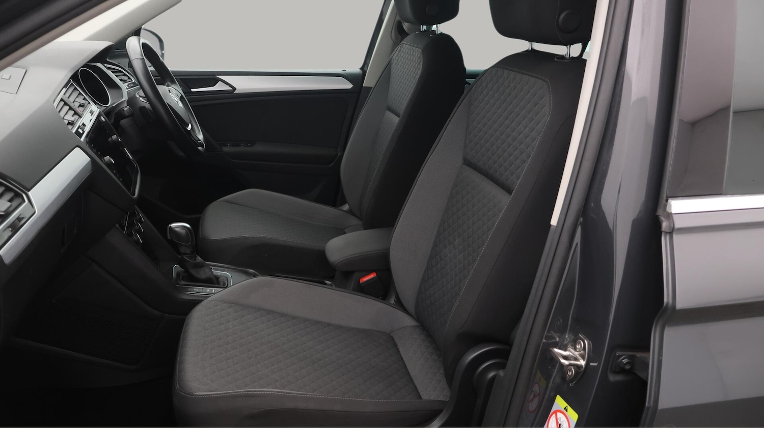 Used Volkswagen Tiguan 2020 for sale - 76433206: Photo 15