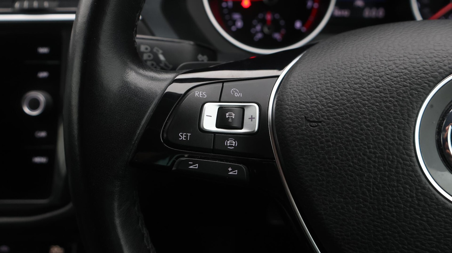 Used Volkswagen Tiguan 2020 for sale - 76433206: Photo 23