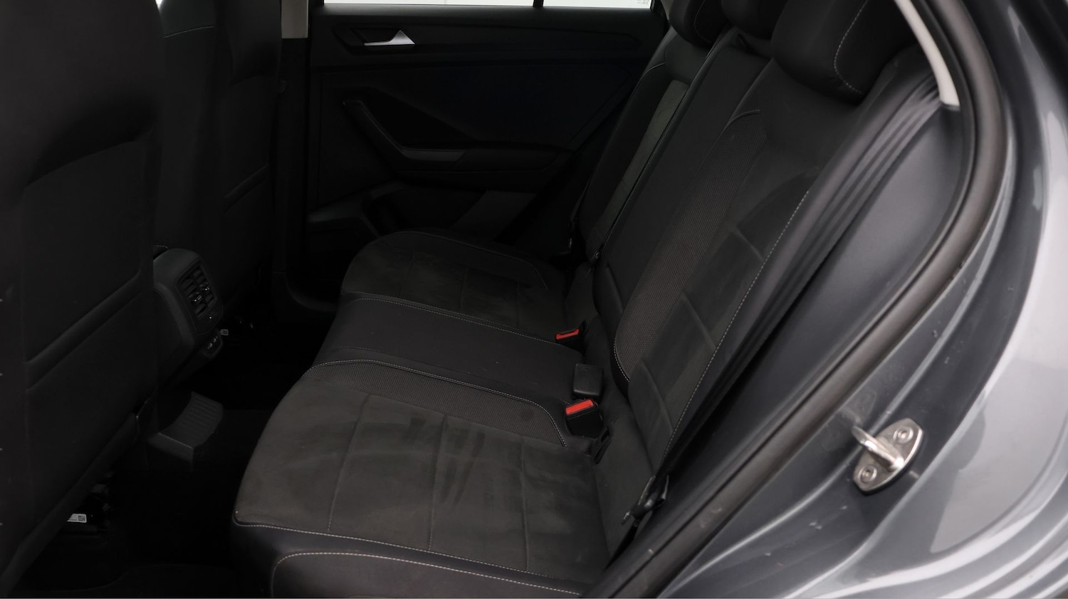 Used Volkswagen T-Roc 2023 for sale - 77506589: Photo 16