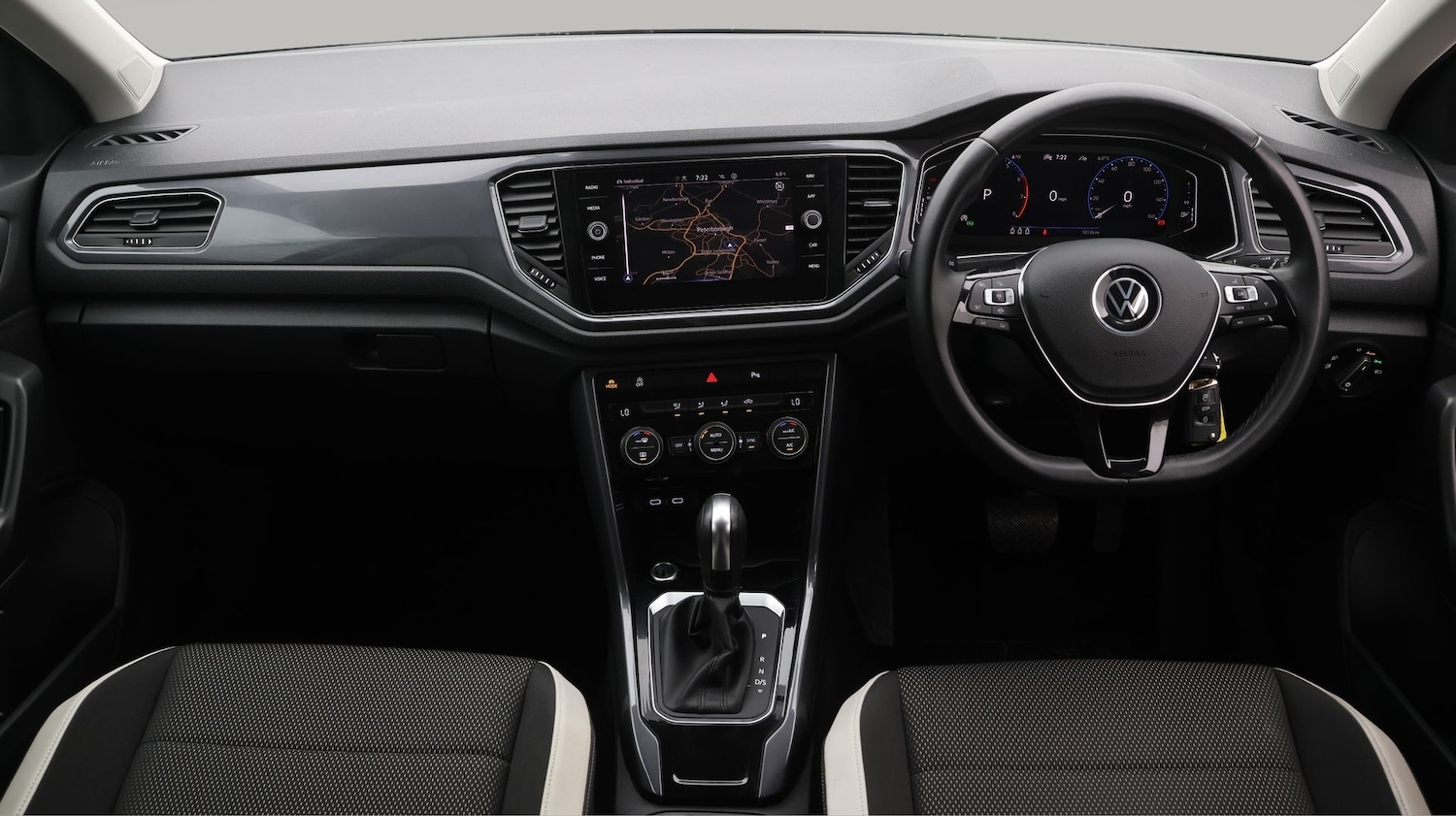 Used Volkswagen T-Roc 2021 for sale - 77643910: Photo 13