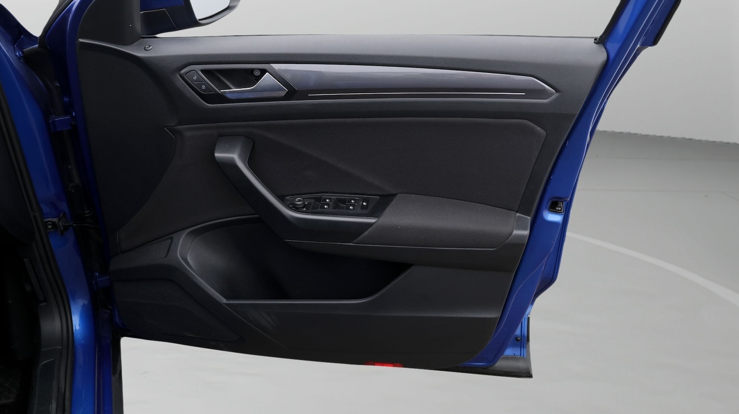 Used Volkswagen T-Roc 2021 for sale - 77643910: Photo 15