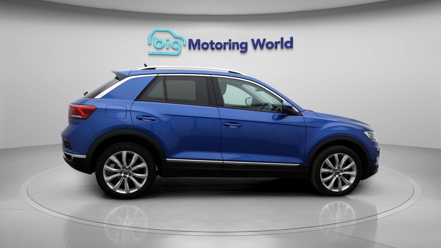 Used Volkswagen T-Roc 2021 for sale - 77643910: Photo 8