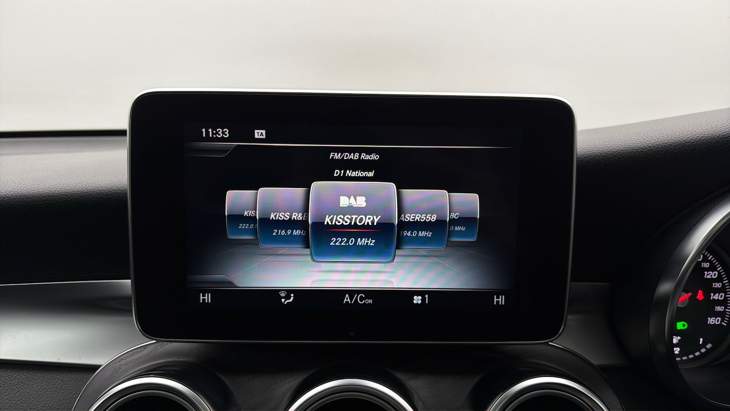 Used Mercedes-Benz GLC 2019 for sale - 78089386: Photo 10