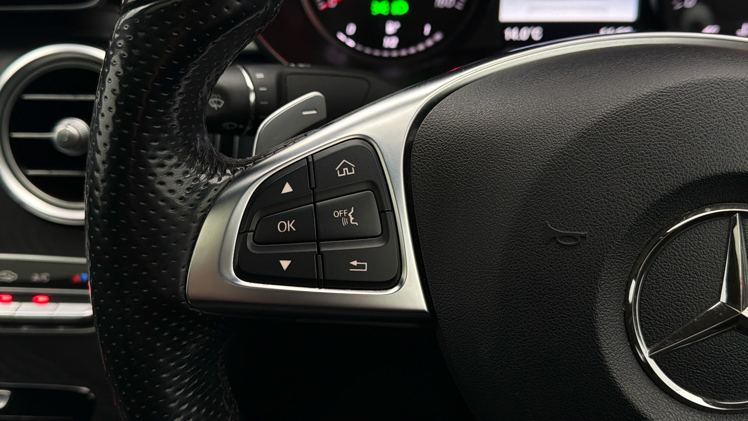 Used Mercedes-Benz GLC 2019 for sale - 78089386: Photo 22