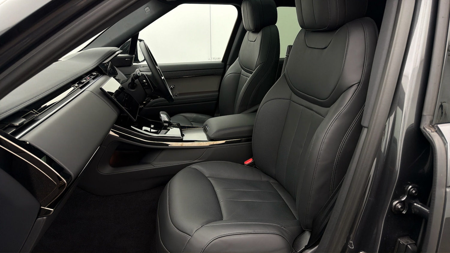 Used Land Rover Range Rover Sport 2025 for sale - 77961649: Photo 13