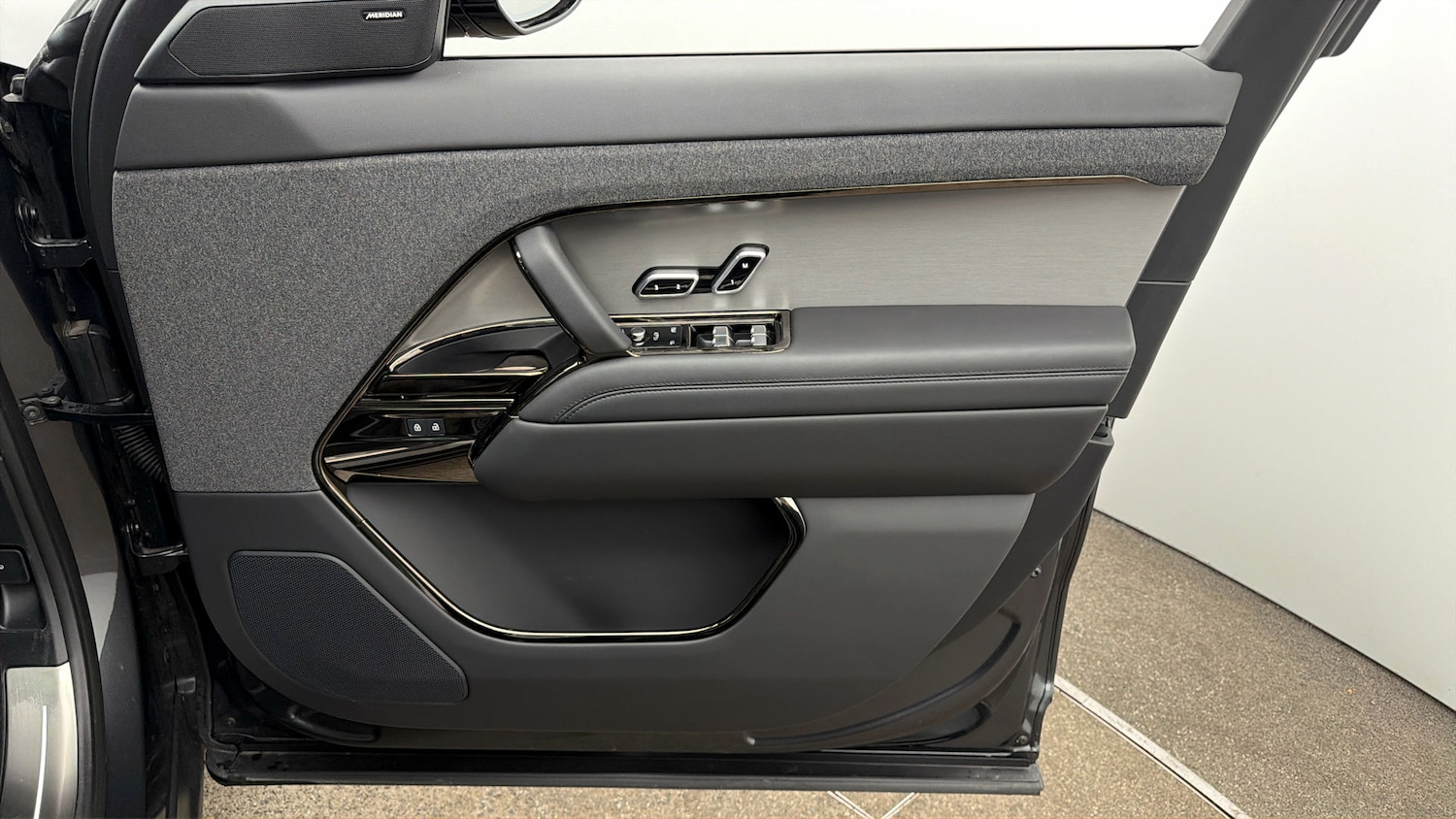 Used Land Rover Range Rover Sport 2025 for sale - 77961649: Photo 14