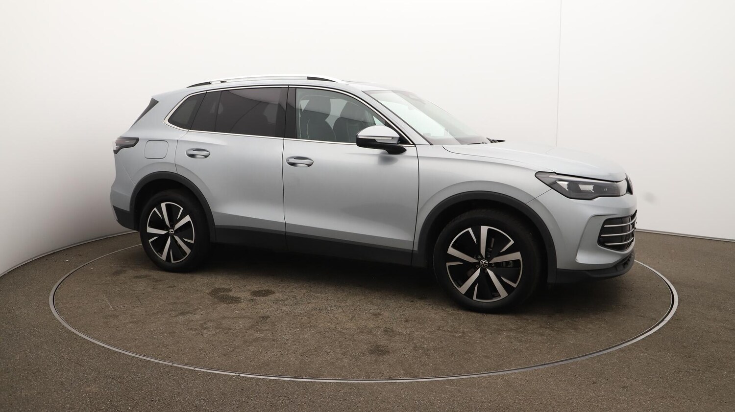 Used Volkswagen Tiguan 2024 for sale - 76083838: Photo 51