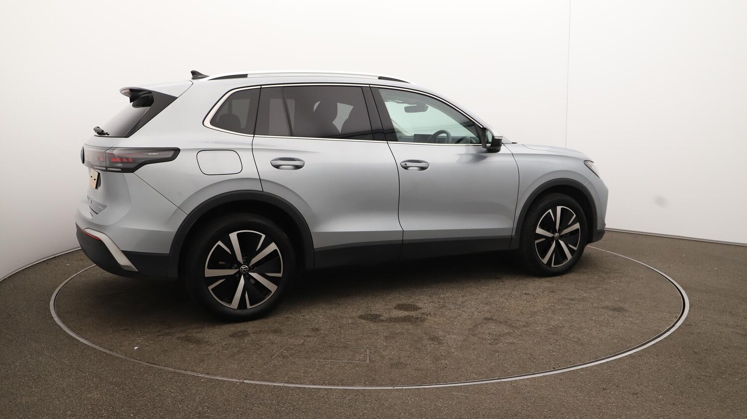 Used Volkswagen Tiguan 2024 for sale - 76083838: Photo 57