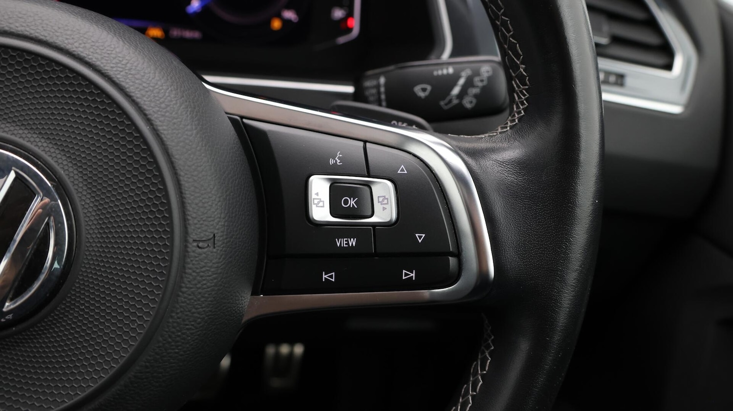 Used Volkswagen Tiguan 2020 for sale - 76498706: Photo 28