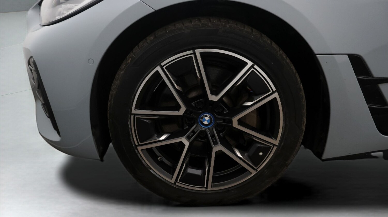 Used BMW i4 2022 for sale - 77628619: Photo 18