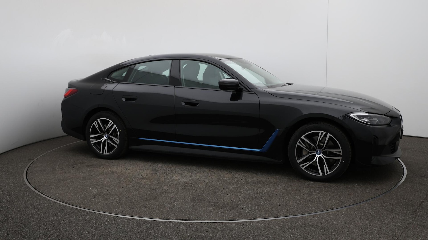 Used BMW i4 2022 for sale - 76084259: Photo 47