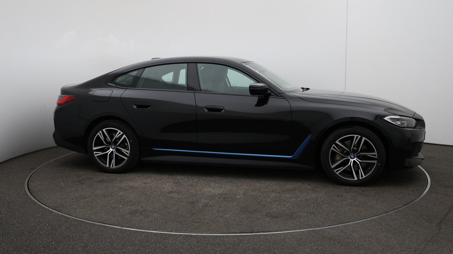 Used BMW i4 2022 for sale - 76084259: Photo 49