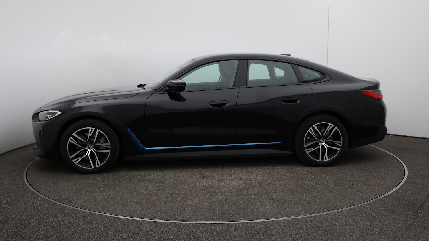Used BMW i4 2022 for sale - 76084259: Photo 66