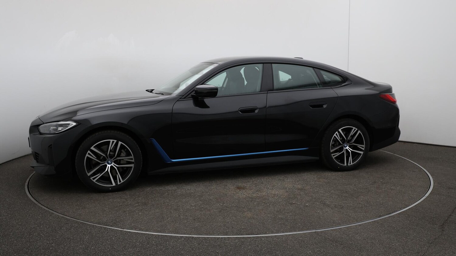 Used BMW i4 2022 for sale - 76084259: Photo 67